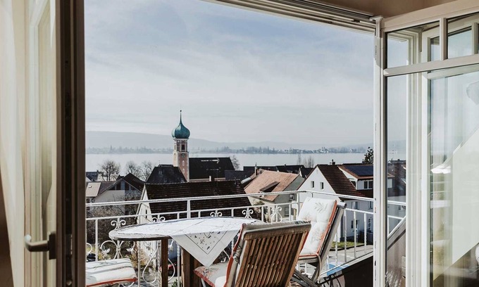 Allensbach Apartment | Ferienwohnung, 70qm mit 2 Schlafzimmern, max. 5 Personen