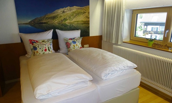 Mayrhofen Apartment | Ferienwohnung Ahornspitz für 8 Personen - Appartementhaus Mayrhofen