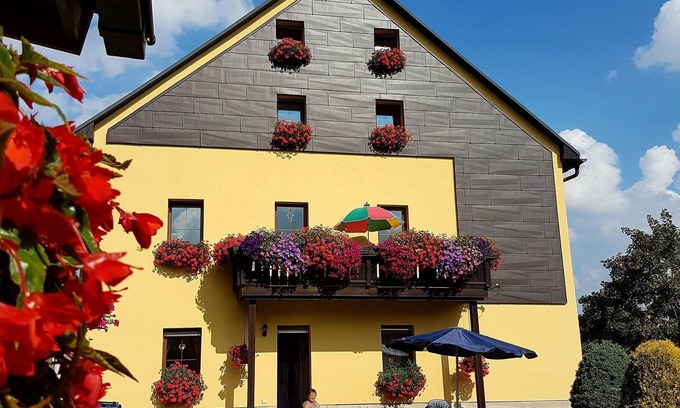 Oberwiesenthal Apartment | Ferienwohnung "Am Schlössel" für 2-4 Personen in Oberwiesenthal