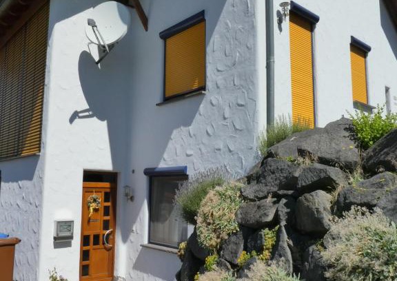 Kurtscheid Apartment | Ferienwohnung am Klosterweg Rhein-Westerwald