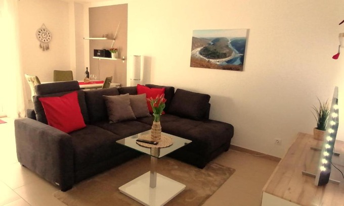 Merzig Apartment | Ferienwohnung Am Wolfsweg