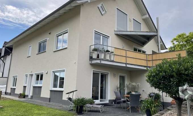 Hausen Apartment | Ferienwohnung An der Hardt - Appartement/fewo, Dusche Oder Bad, WC, Terrasse