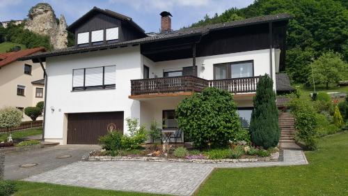 Riedenburg Apartment | Ferienwohnung Andrea