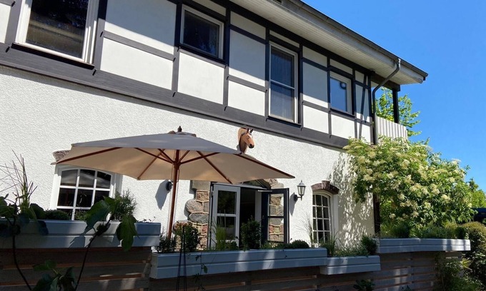 Neumuhlen-Dietrichsdorf Apartment | Ferienwohnung/app. für 4 Gäste mit 74m² in Kiel