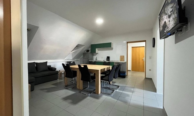 Sankt Polten Apartment | Ferienwohnung/app. für 8 Gäste mit 88m² in St. Pölten