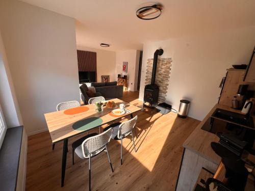 Spittal an der Drau Apartment | Ferienwohnung ImZaro: Erdgeschoss, 2 Schlafzimmer plus Schlafsofa, eigener Eingang, große Terrasse mit Garten!