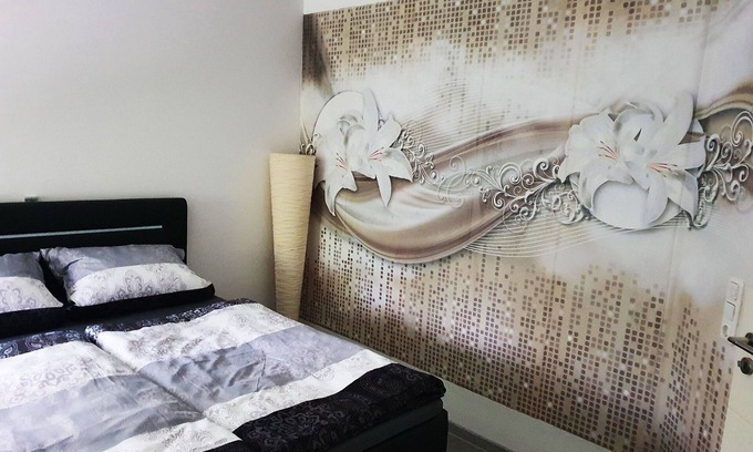Fridolfing Apartment | Ferienwohnung bis 4 Personen, Balkon, 75 qm