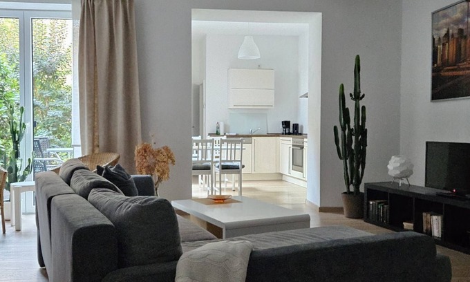 Andreasvorstadt Apartment | Ferienwohnung Blumenstraße 81 Links - Ferienwohnung Blumenstraße 81
