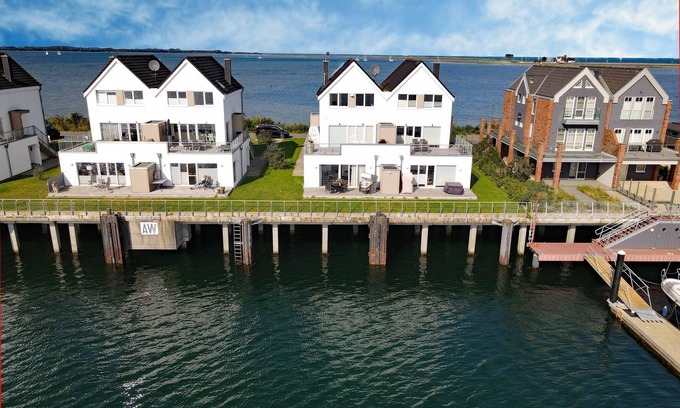 Olpenitz Apartment | Ferienwohnung Brigantine 33 by Seeblick Ferien ORO