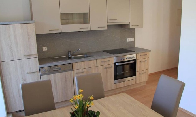 Finkenstein am Faaker See Apartment | Ferienwohnung Burgblick - Samonigghof