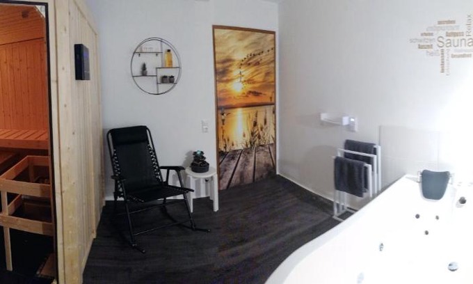 Utzerath Apartment | Ferienwohnung Christine mit Sauna und Whirlpool