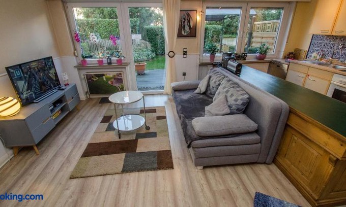 Weiden Apartment | Ferienwohnung Cologne