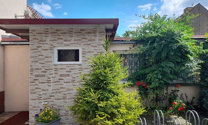 Lubben Cottage | Ferienwohnung - Pension Lehmanns Deichschänke