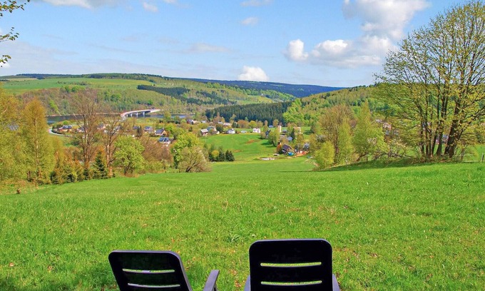 Neuwernsdorf Apartment | Ferienwohnung Neuhausen