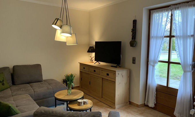 Prien am Chiemsee Apartment | Ferienwohnung Theresa mit 1 Sep. Schlafzimmer, Terrasse, ca. 50 qm
