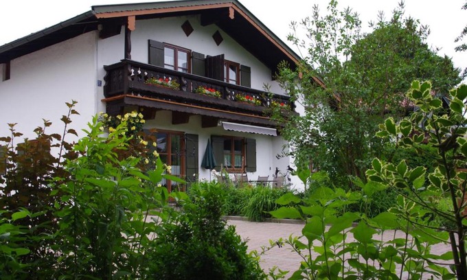 Unterschonau Apartment | Ferienwohnung Haus Alpenrebe