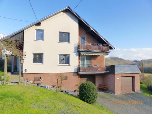 Ravengiersburg Apartment | Ferienwohnung Domblick