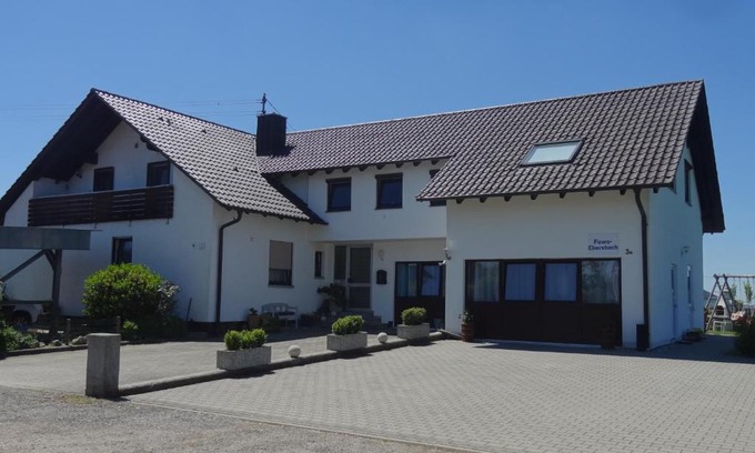 Koetz Apartment | Ferienwohnung Ebersbach