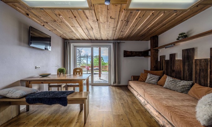 Hengersberg Apartment | Ferienwohnung "enzian"