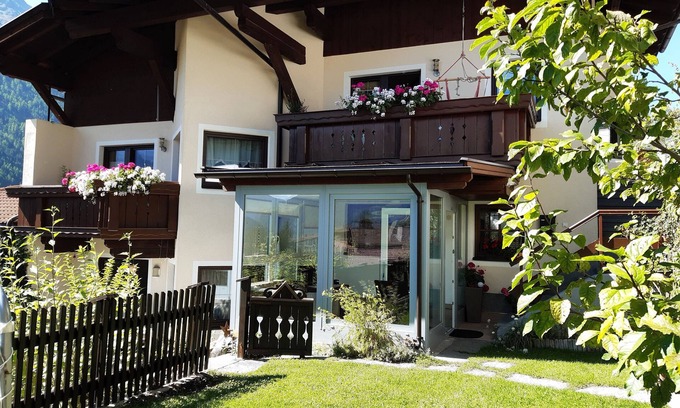 Laengenfeld Apartment | Ferienwohnung Eva - Fewo Eva