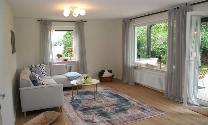 Marquartstein Apartment | Ferienwohnung Flori mit Zwei Schlafzimmern 75 qm