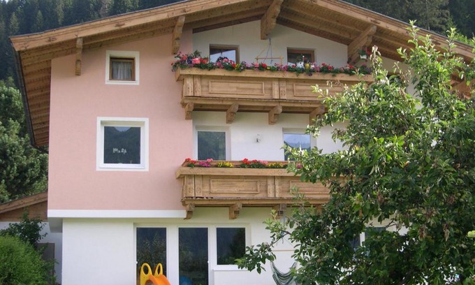 Stuhlfelden Apartment | Ferienwohnung Fritz 2 Obergeschoss