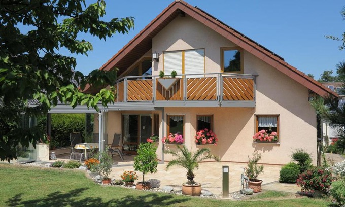 Steinbach Apartment | Ferienwohnung Herrnberg