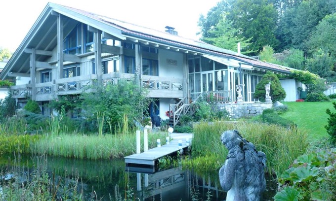 Eurasburg Apartment | Ferienwohnung im Gartenparadies