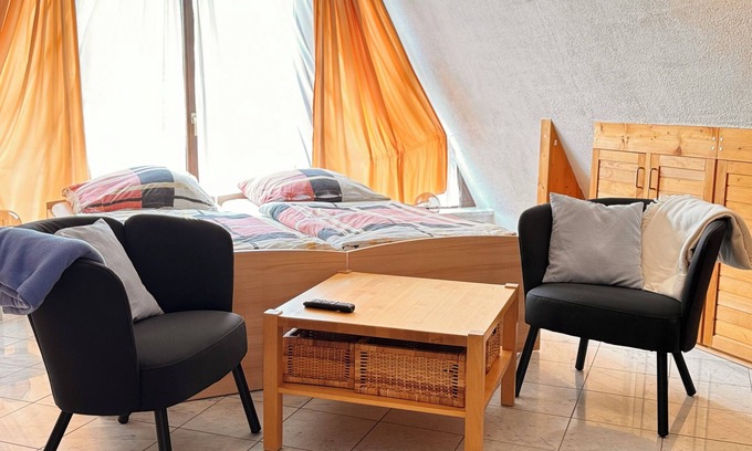 Kleinobringen Apartment | Ferienwohnung im Grünen am Rande von Weimar