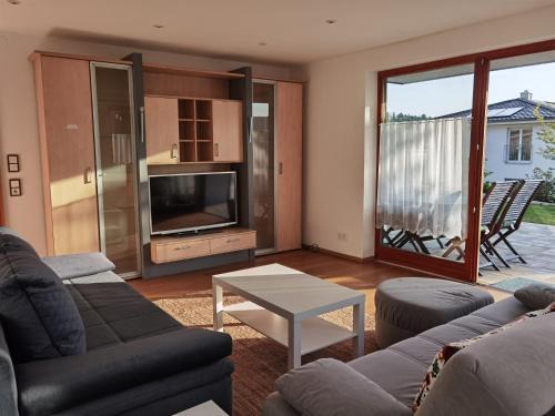 Deggendorf Apartment | Ferienwohnung Im Himmelreich, 83 qm, ruhig gelegen, optimal für Familien, Küche, Waschmaschine und Trockner