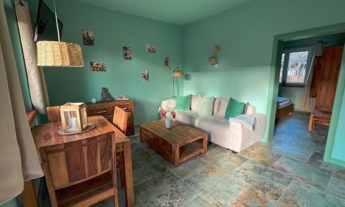 Beelitz Apartment | Ferienwohnung im Spargeldorf Schäpe mit Großer Südwest Terrasse