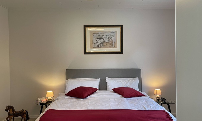 Hueckeswagen Apartment | Ferienwohnung in Sehr Ruhiger, Idyllischer Lage
