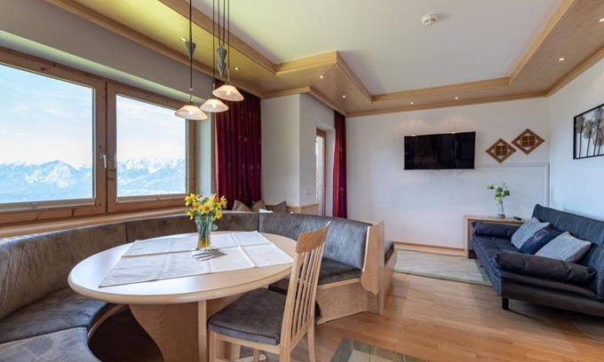 Außerweerberg Apartment | Ferienwohnung Inntalblick - Ferienpension Steiner