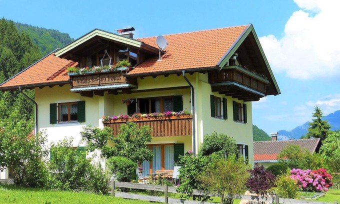 Aschau im Chiemgau Apartment | Ferienwohnung Kaiserblick
