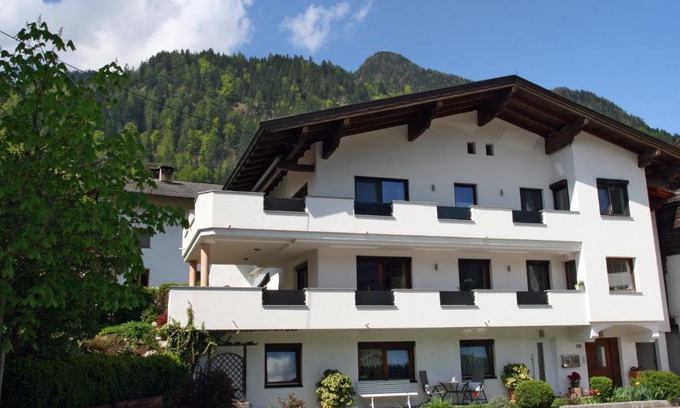 Schlitters Apartment | Ferienwohnung Kreidl