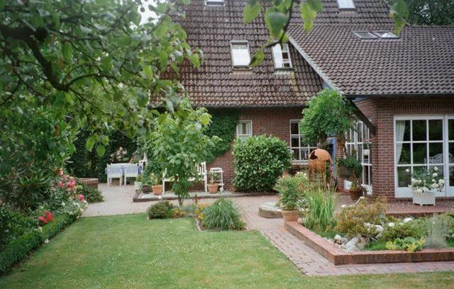 Bad Zwischenahn Apartment | Ferienwohnung Landhaus im Grünen