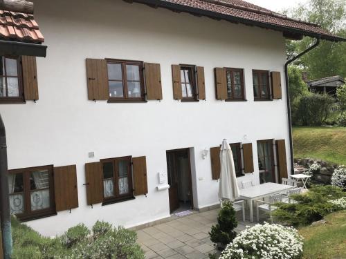 Urspring Apartment | Ferienwohnung Lau