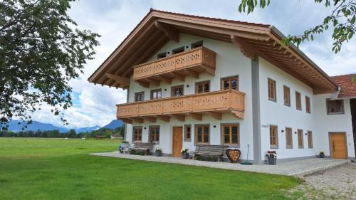 Uebersee Apartment | Ferienwohnung Lederer