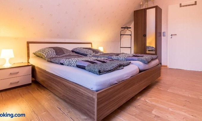 Leer Apartment | Ferienwohnung Leer-Stadtmitte 15131