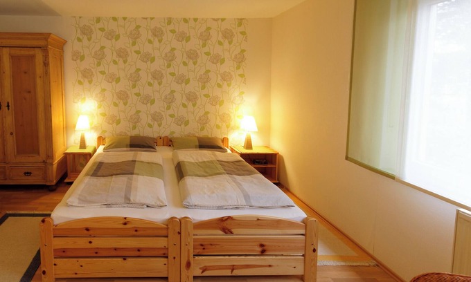 Milte Apartment | Ferienwohnung Moss, 1-3 Pers