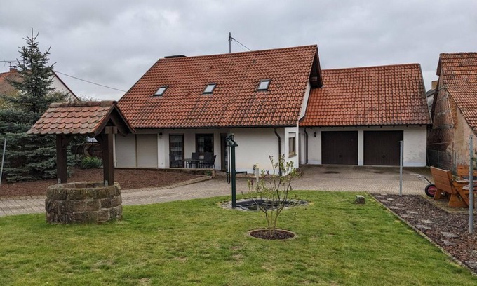 Eschbach Apartment | Ferienwohnung Madenburgblick - Appartement/fewo, Dusche, 1 Schlafraum