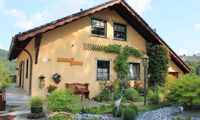 Einruhr Apartment | Ferienwohnung-Mediterran