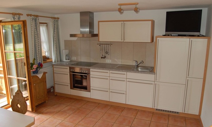 Seeon-Seebruck Apartment | Ferienwohnung mit Balkon, 60 qm