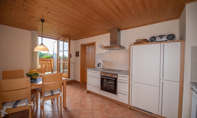 Seeon-Seebruck Apartment | Ferienwohnung mit Balkon, 65 qm