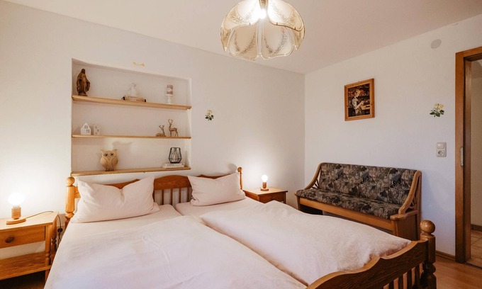 Neuschoenau Apartment | Ferienwohnung mit Terrasse und Grillmöglichkeit