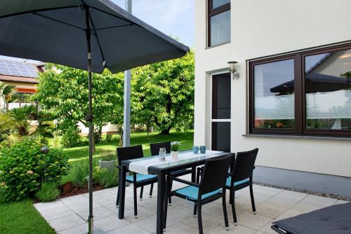 Salem Apartment | Ferienwohnung mit Terrasse