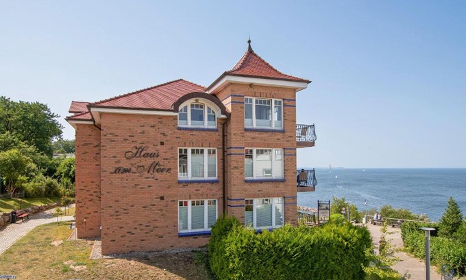 Lohme Apartment | Ferienwohnung mit traumhaftem Meerblick - Haus am Meer FeWo 11