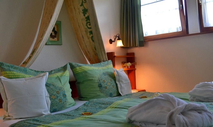 Sasbachwalden Apartment | Ferienwohnung Nachtigall mit ca. 50qm, 1 Schlafzimmer, für maximal 2 Personen