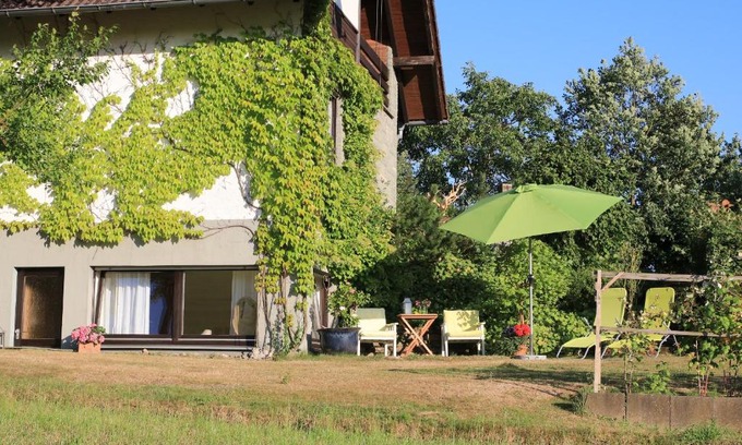 Luegde Apartment | Ferienwohnung Naturfreund
