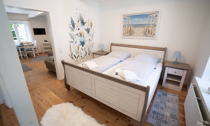 Winnert Apartment | Ferienwohnung Nr. 2-Apartment-Standard-Private Bathroom-Garden view
